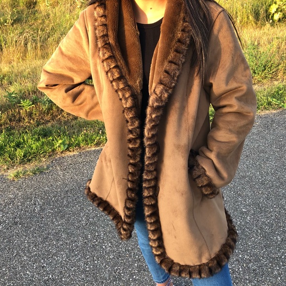 Jones New York Fur Coat - Picture 2 of 3